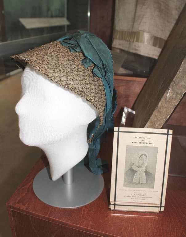 Laura Secord's bonnet